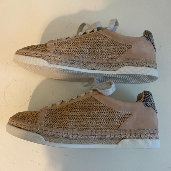 Dolce Vita Sneakers - Picture 7 of 9